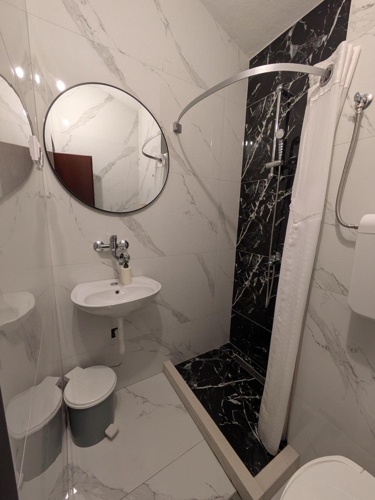 Apartmani Abeona Budva Buitenkant foto